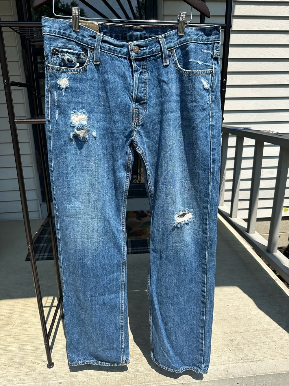Classic Distressed Men's Blue Hollister Jeans